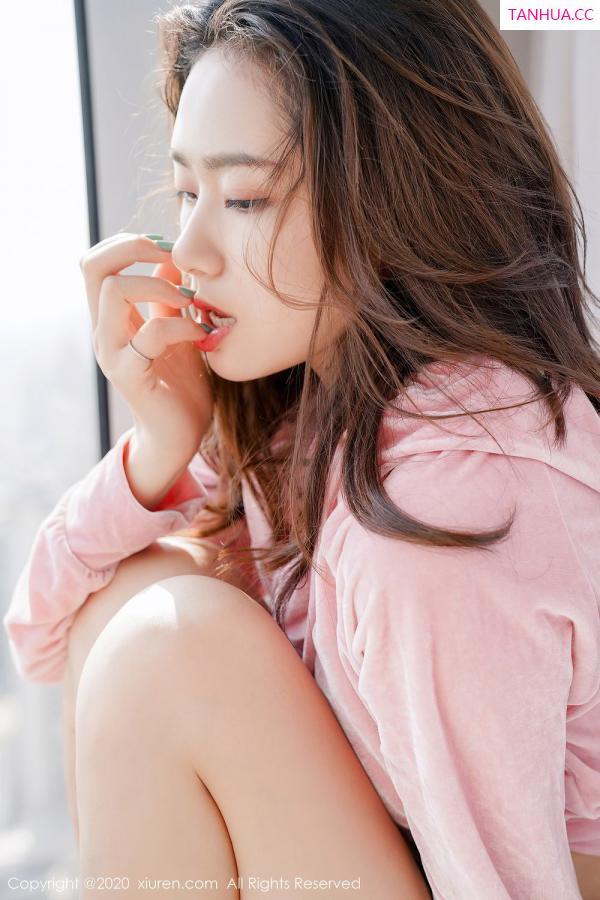 沐青  [XiuRen]高清写真图 2020.08.18 No.2456 方子萱第16张图片
